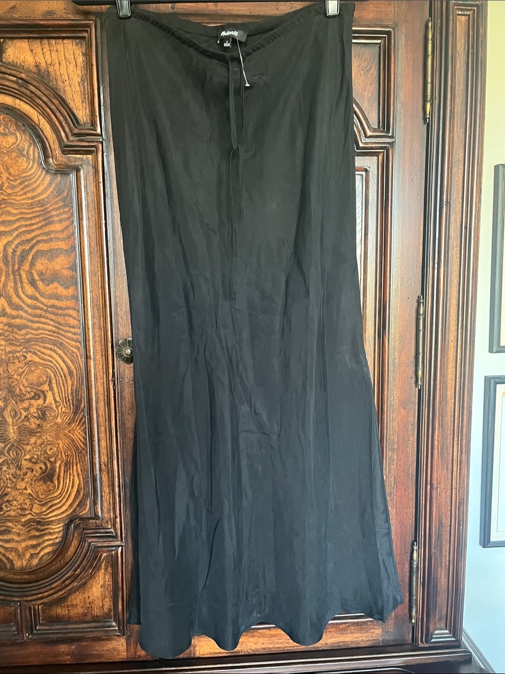 Madewell Black Maxi Skirt - Flowing Silhouette